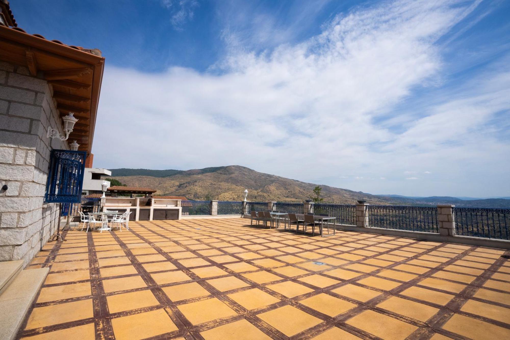 Villa Mansion Con Jacuzzi A 40 Grados, Gran Piscina Y Padel El Tiemblo Exterior foto