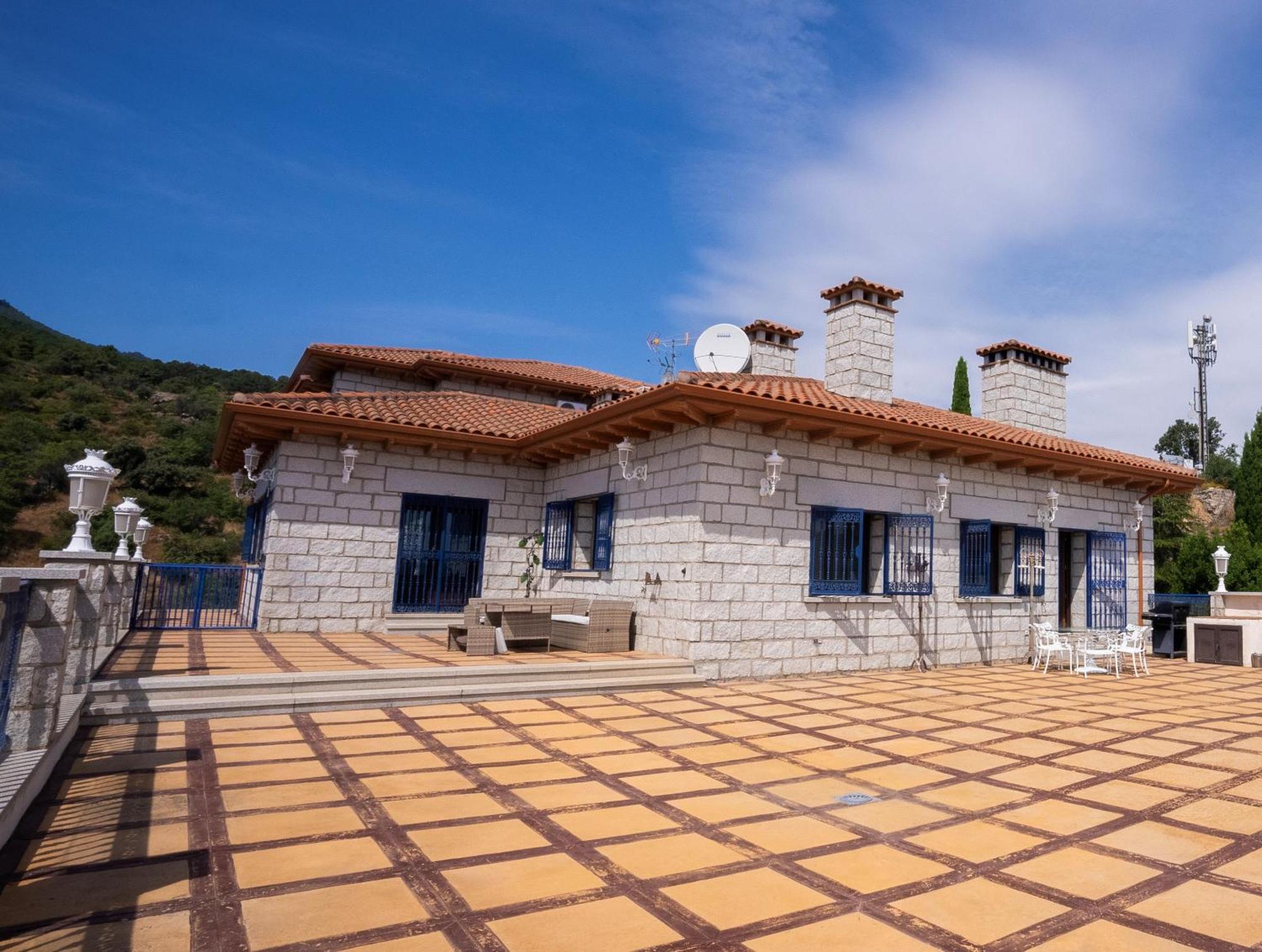 Villa Mansion Con Jacuzzi A 40 Grados, Gran Piscina Y Padel El Tiemblo Exterior foto