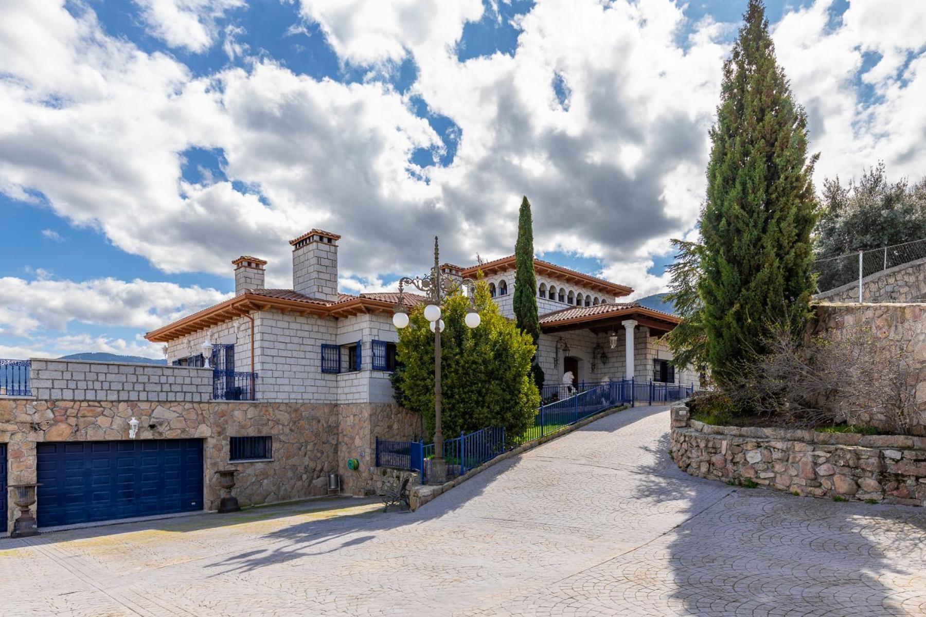 Villa Mansion Con Jacuzzi A 40 Grados, Gran Piscina Y Padel El Tiemblo Exterior foto