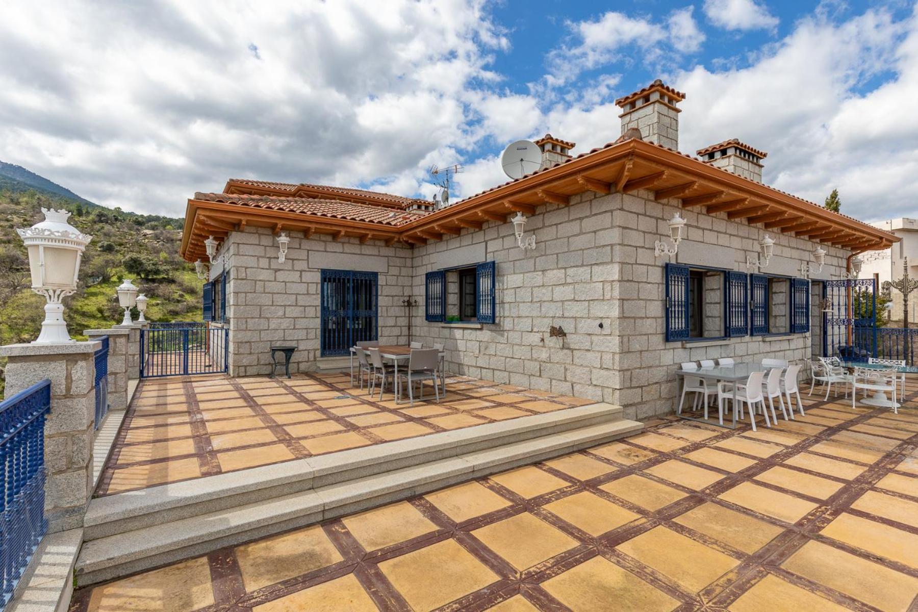 Villa Mansion Con Jacuzzi A 40 Grados, Gran Piscina Y Padel El Tiemblo Exterior foto